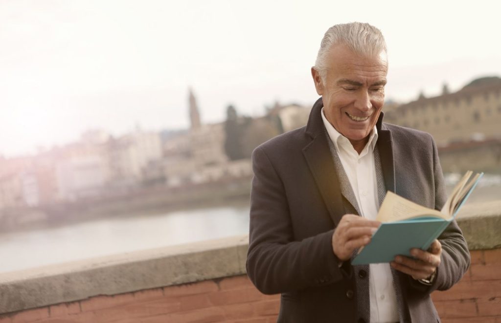 Elderly man thinking about if there is an inheritance tax in Florida