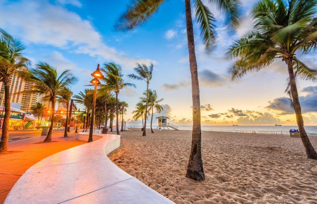 Fort Lauderdale Beach Florida the Advantages and Disadvantages of Living in Florida.